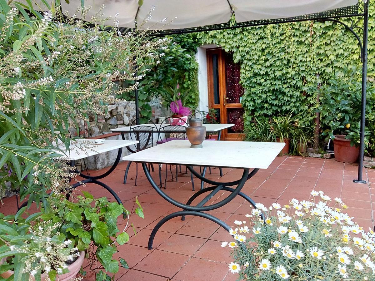 Casa Virgilio Bed and Breakfast Fosdinovo Eksteriør billede